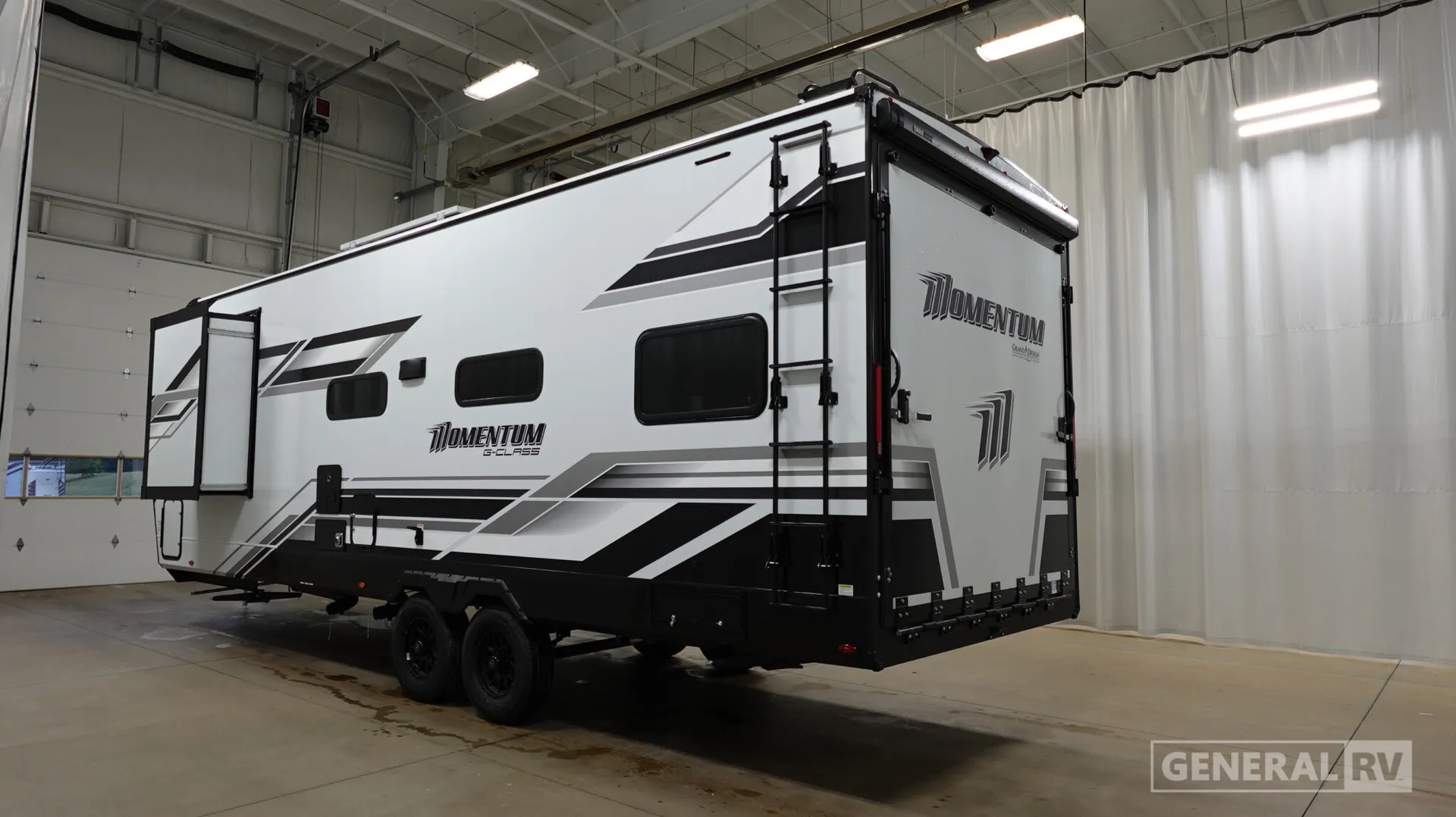 2026 Grand Design Momentum G-Class 27G - Photo 4
