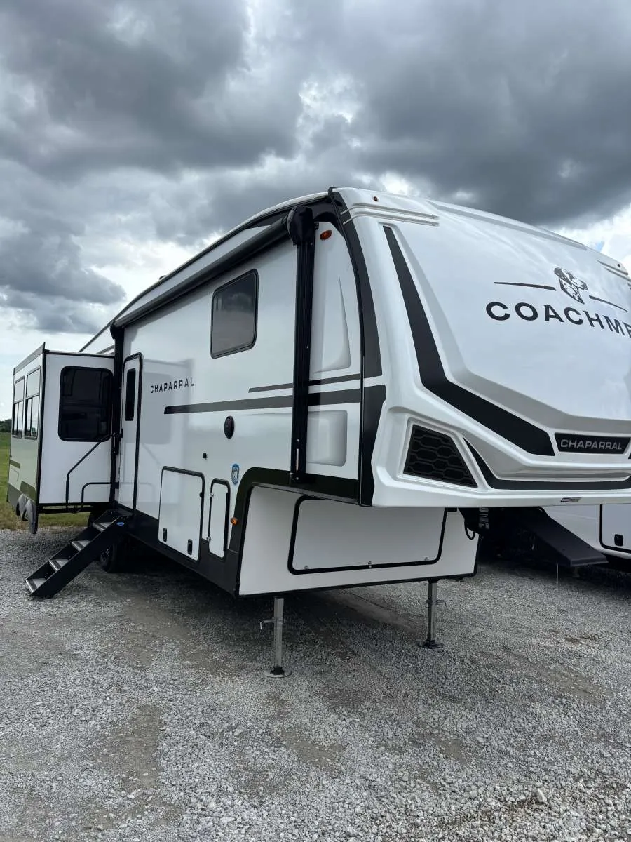 2026 Coachmen Chaparral 336TSIK - Photo 4