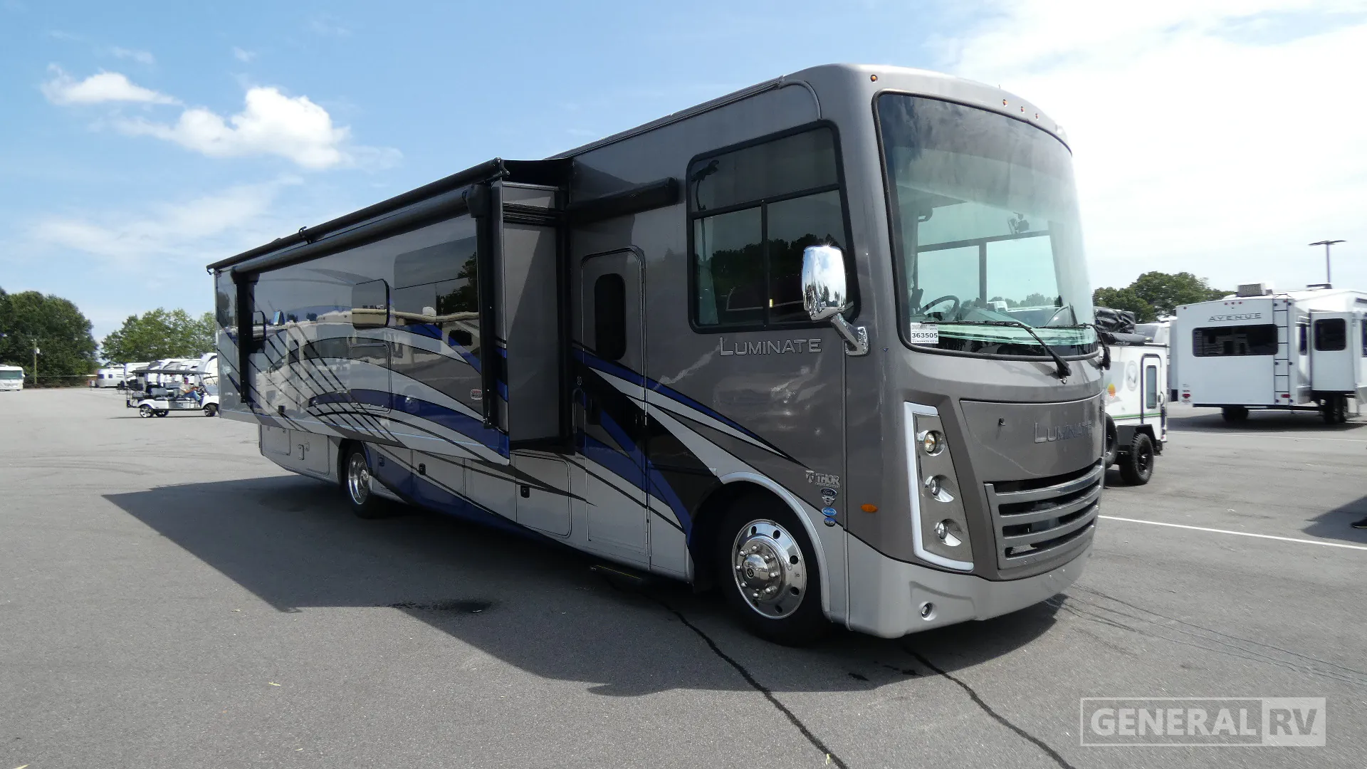 2024 Thor Motor Coach Luminate CC35 - Photo 2