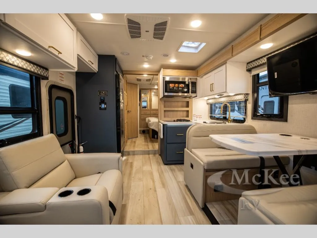 2026 Thor Motor Coach Quantum KW29 - Photo 3