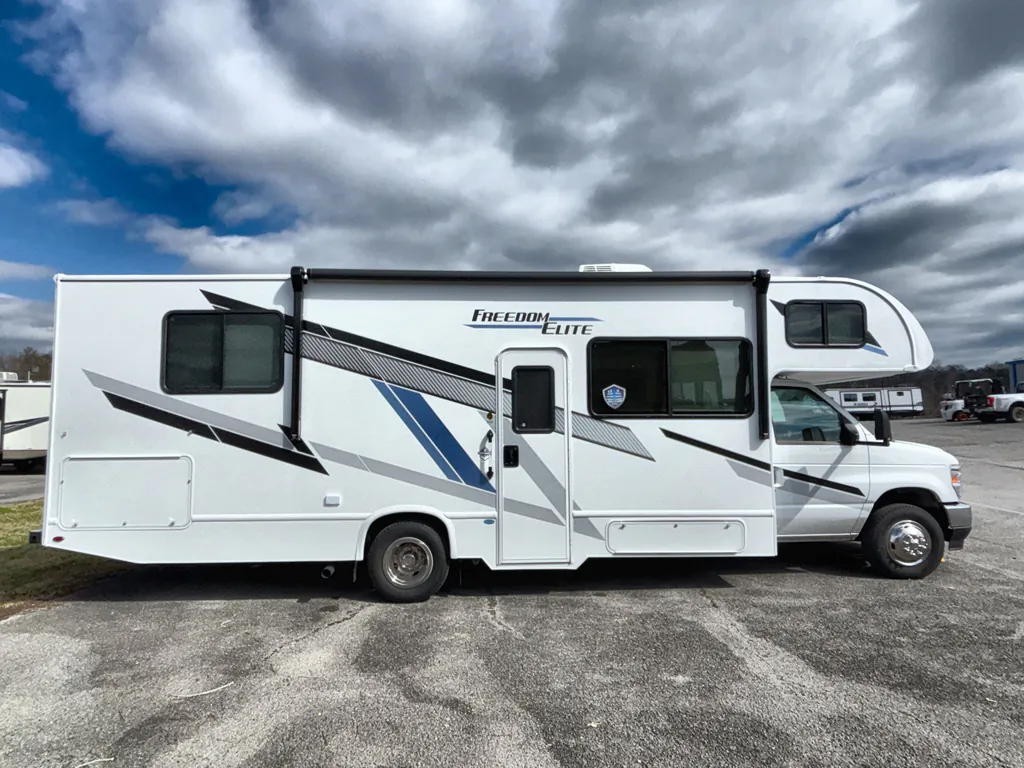 2026 Thor Motor Coach Freedom Elite 28HZ, Photos photo 5