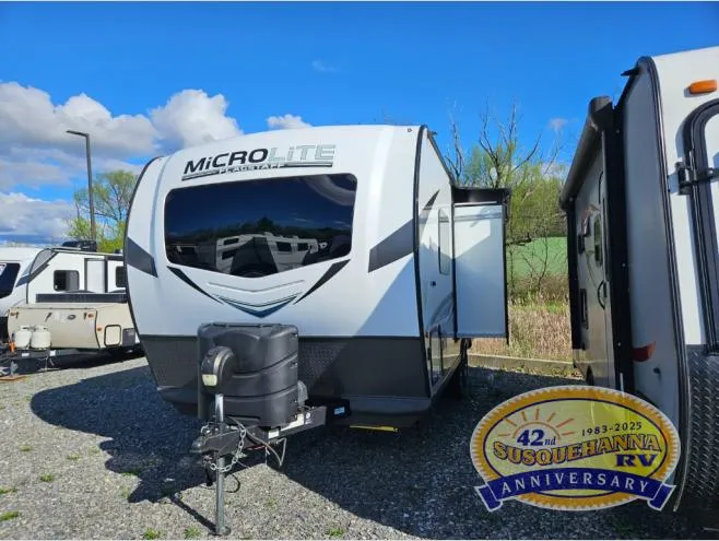 2021 Forest River Flagstaff Micro Lite 21FBRS - Photo 3