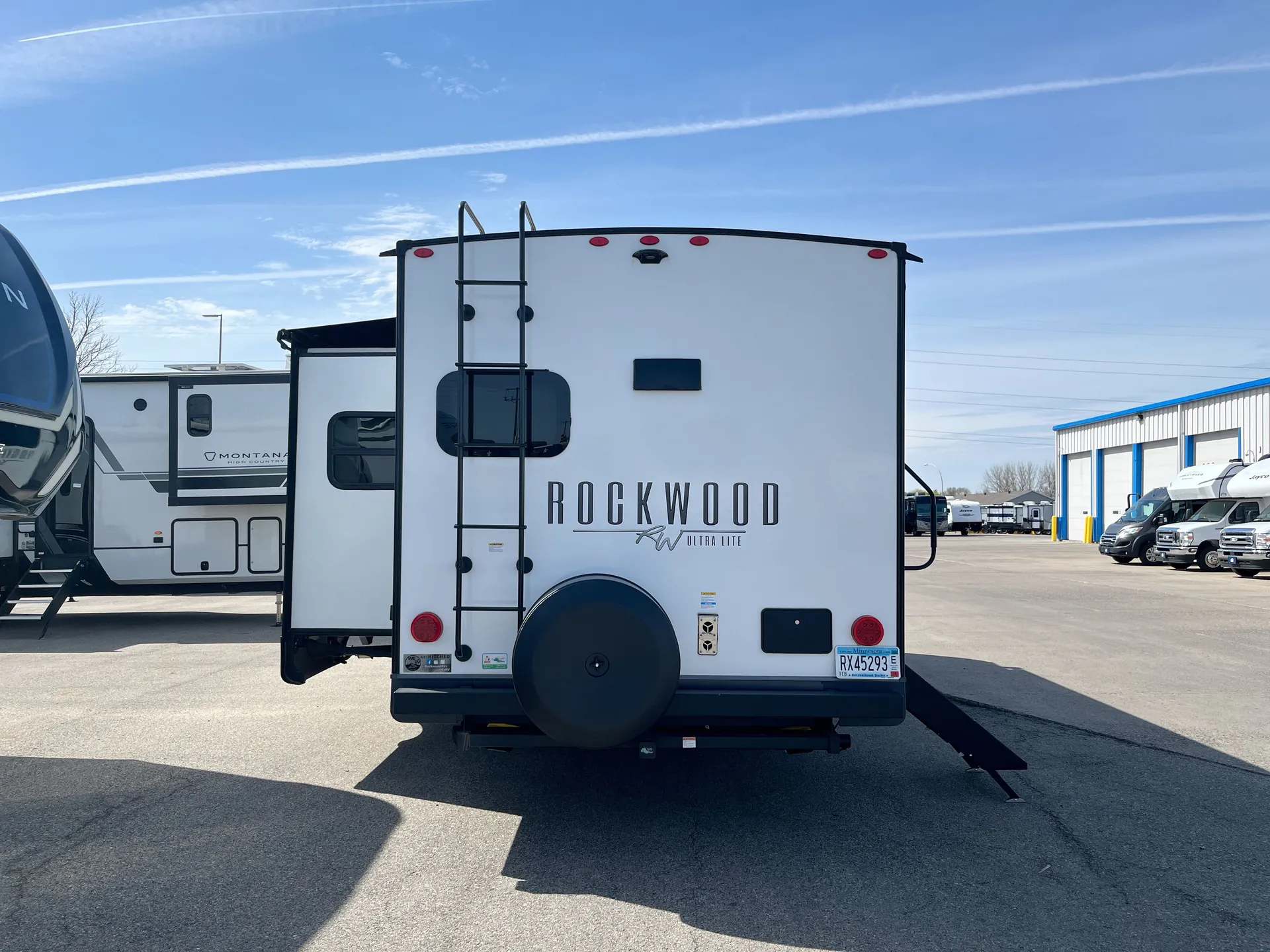 2023 Forest River Rockwood Ultra Lite 2614BS — backside