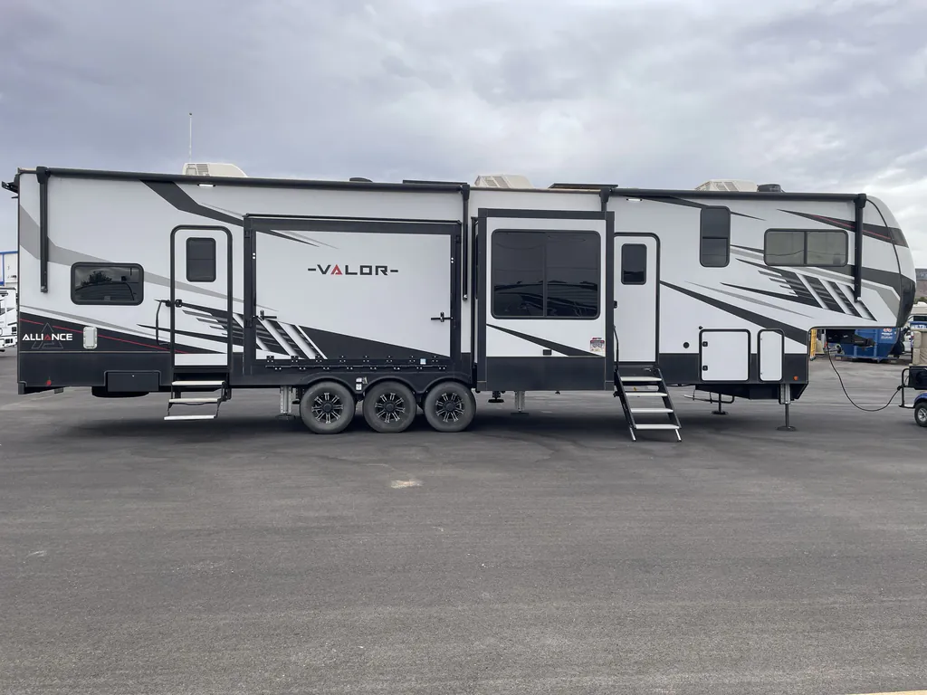2023 Alliance RV Valor 42V13, Photos photo 5
