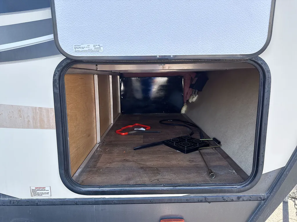 2017 Forest River Salem Hemisphere Lite 272RL, Photos photo 2