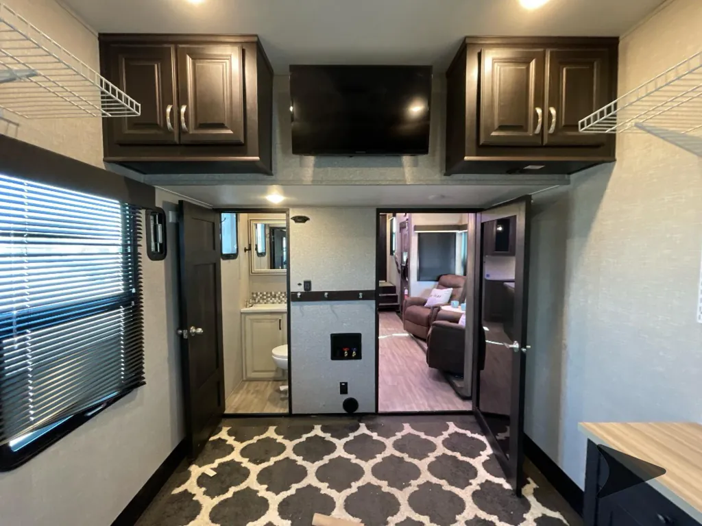 2023 Jayco Seismic Luxury Series 3815, Photos photo 30