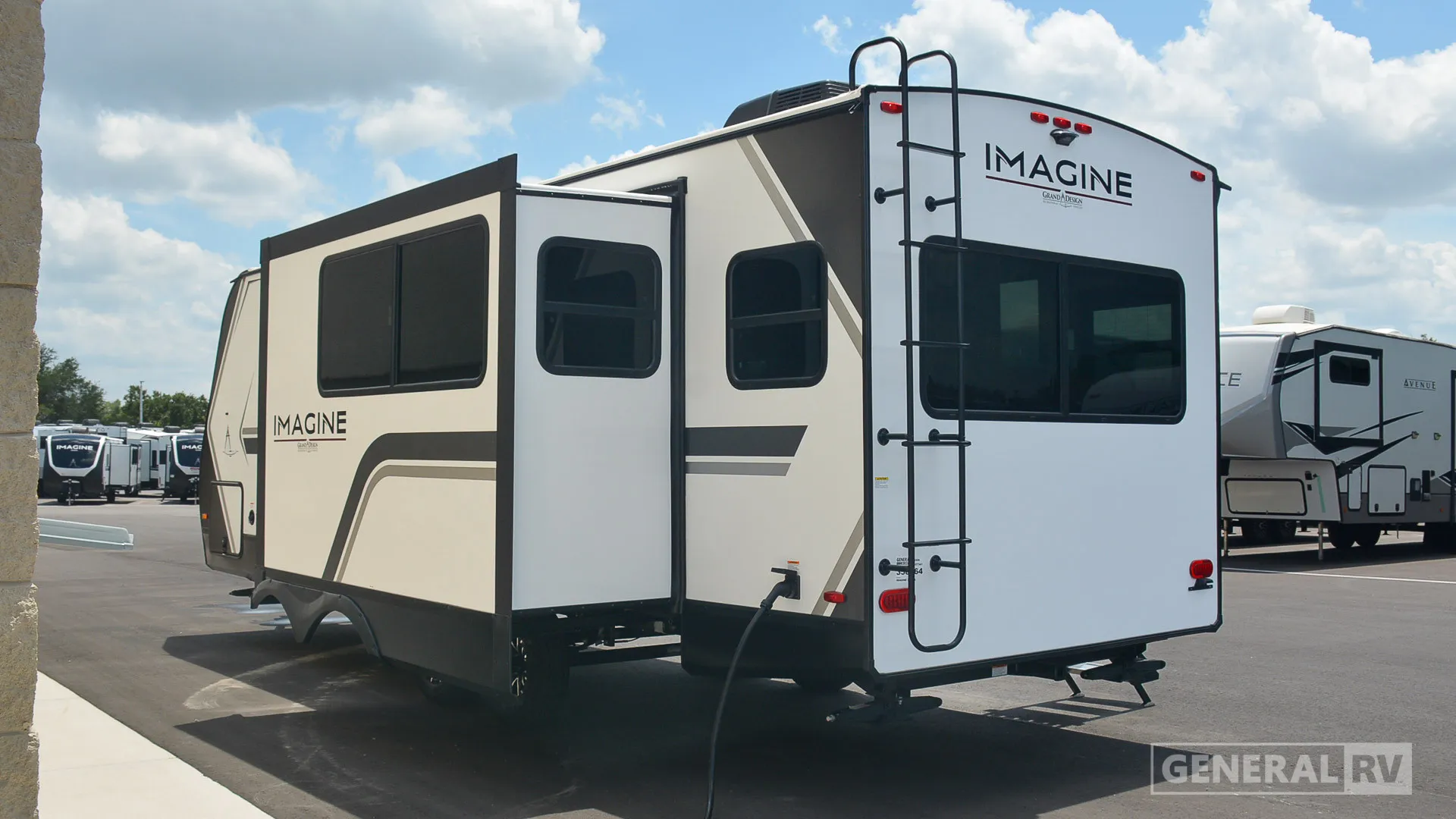 2026 Grand Design Imagine 2500RL - Photo 4