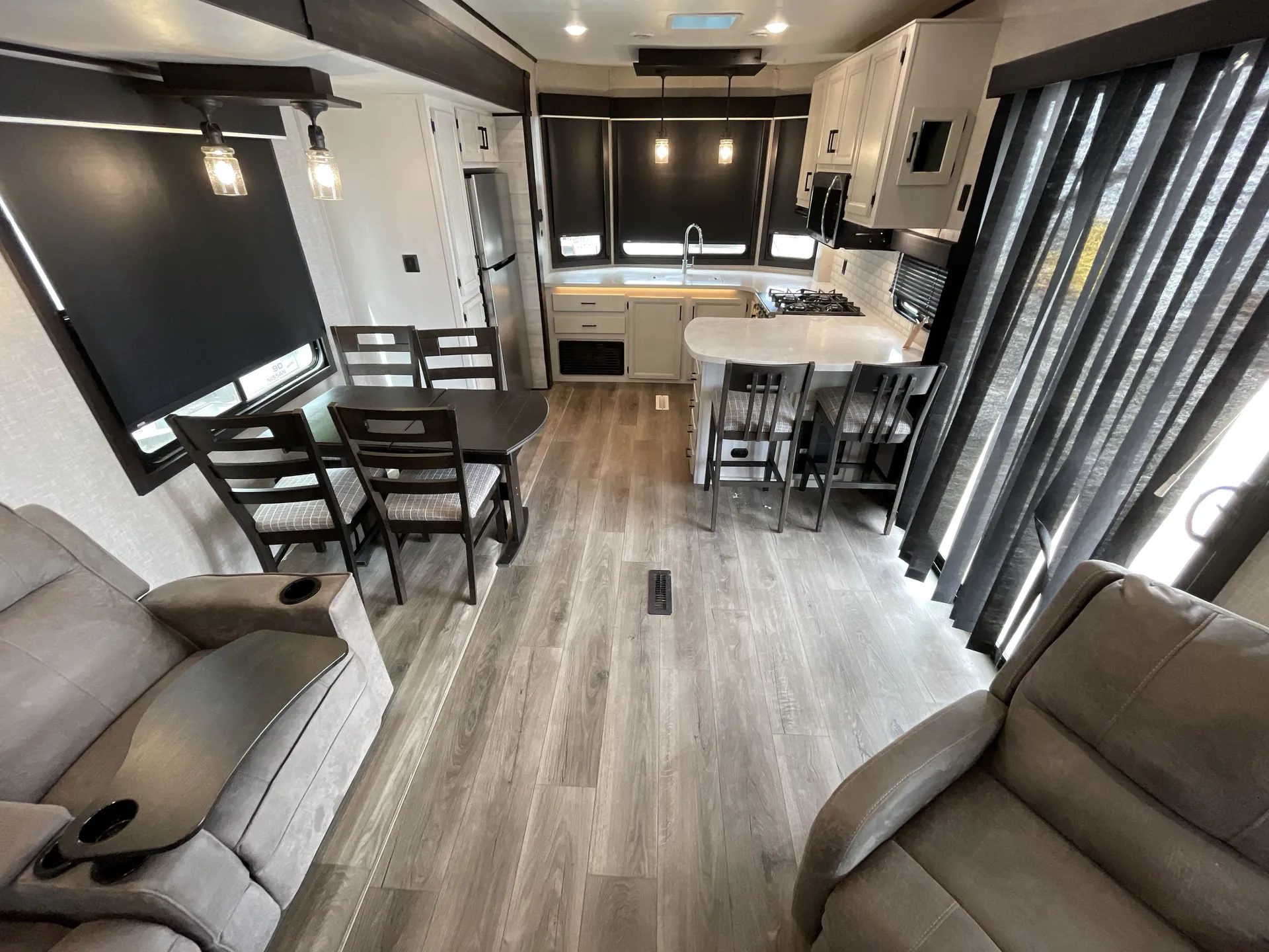 2023 Jayco Jay Flight Bungalow 40FKDS — living area main