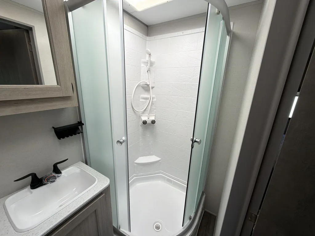 2026 Forest River Aurora 34BHTS 2 QUEEN BEDS, Photos photo 17