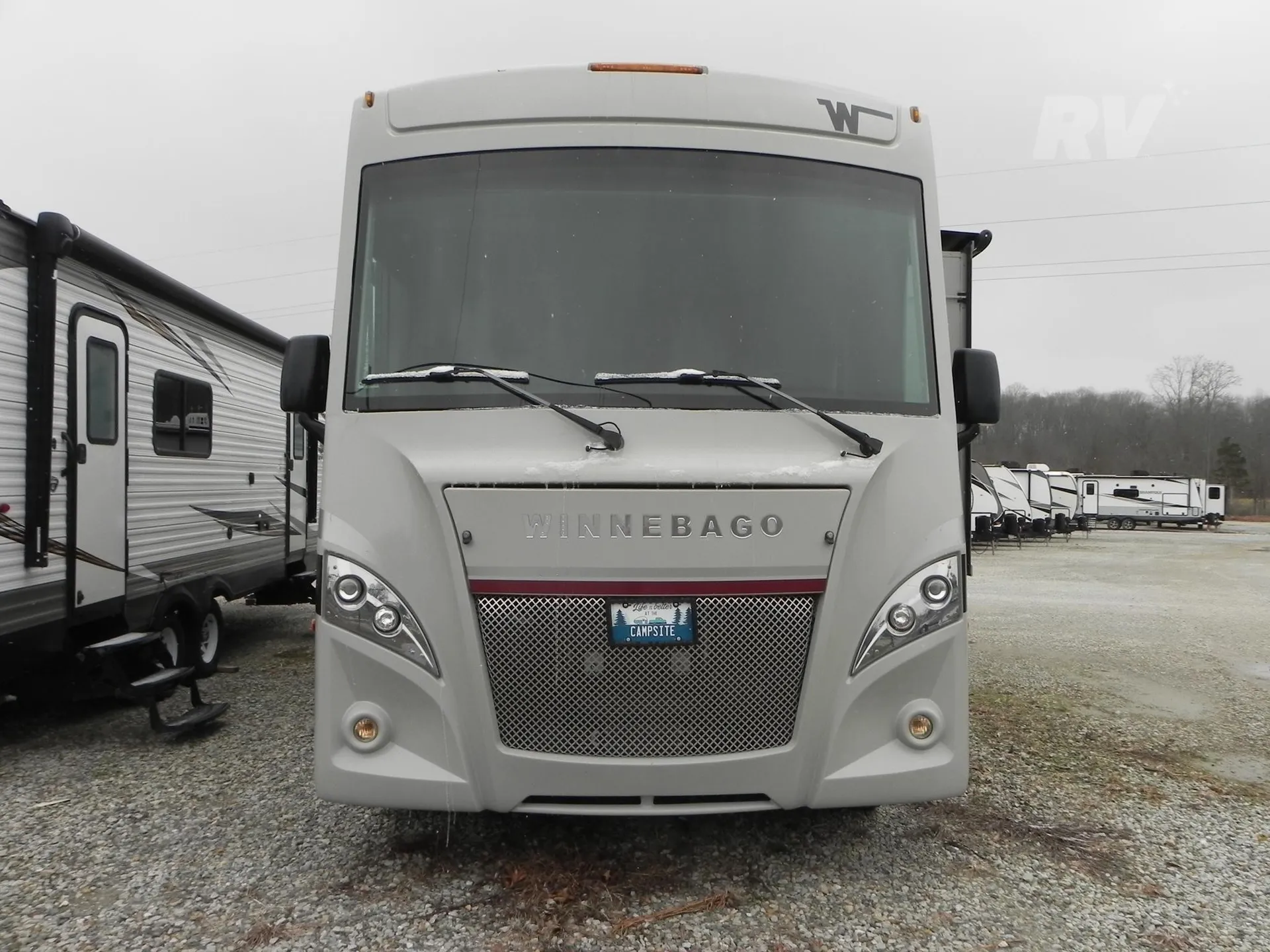 2020 Winnebago Intent 28Y - Photo 2