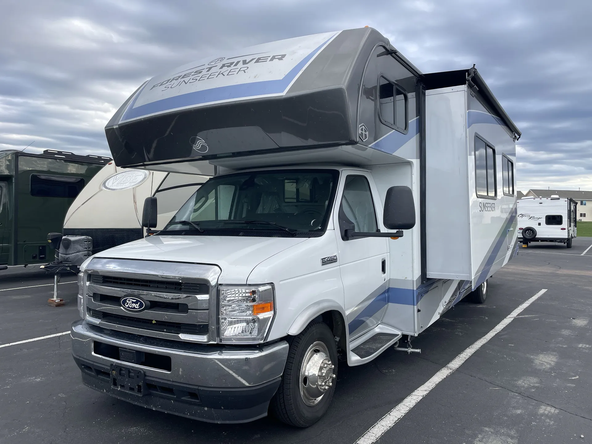 2027 Forest River Sunseeker 3010DS — campside