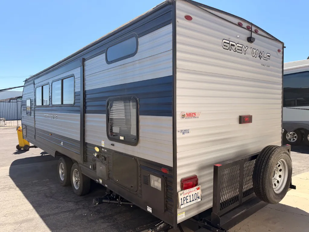2022 Forest River Cherokee Grey Wolf 26DBH — Photo 6