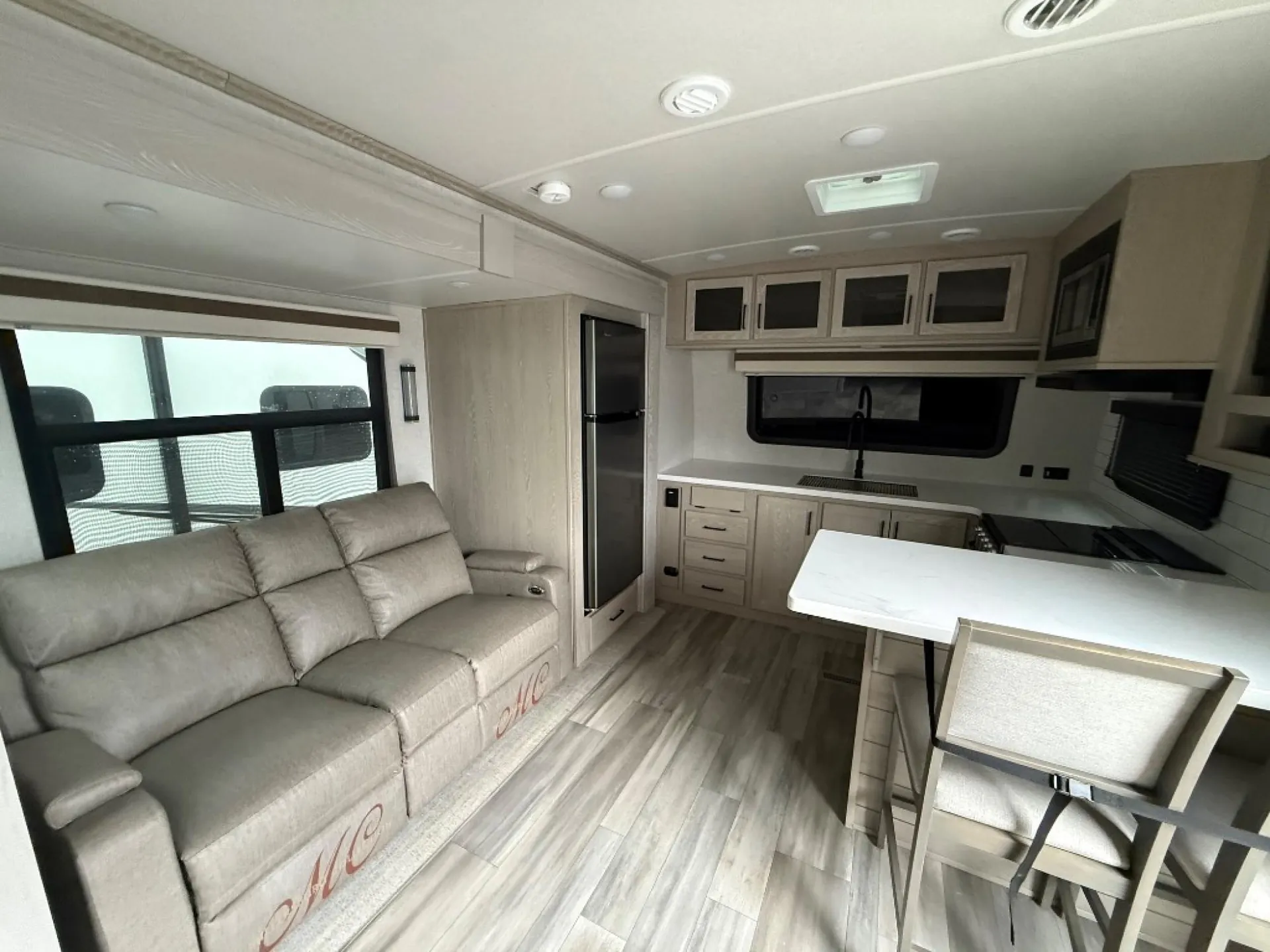 2023 Forest River Rockwood Signature 8263MBR - Photo 3