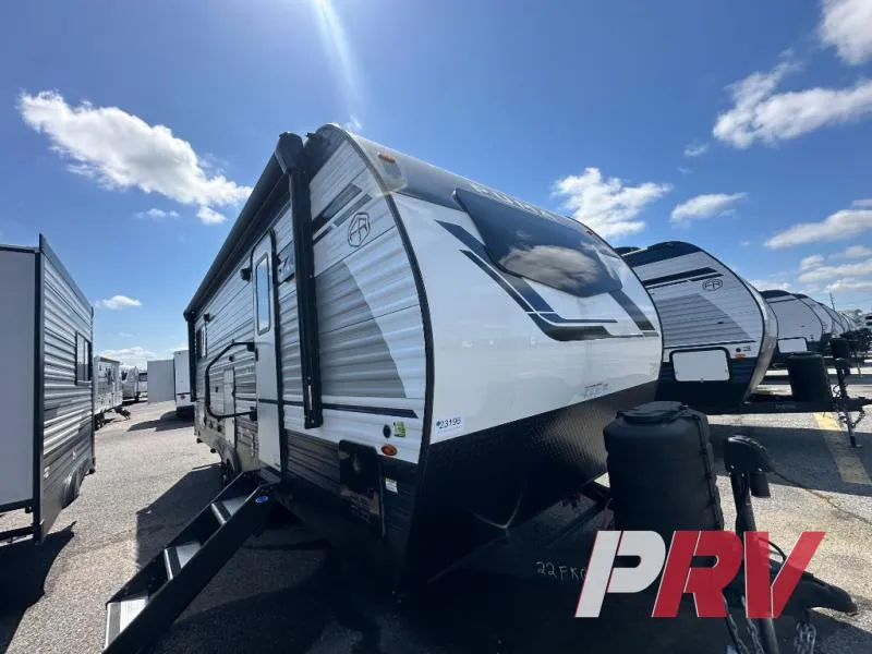 2025 Palomino Puma 22FKQ - Photo 2