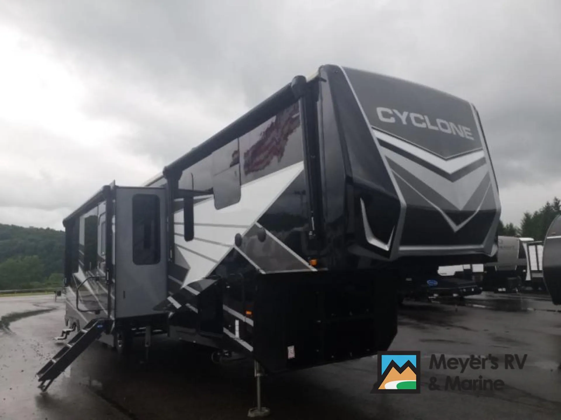 2023 Heartland Cyclone 4014C - Photo 2