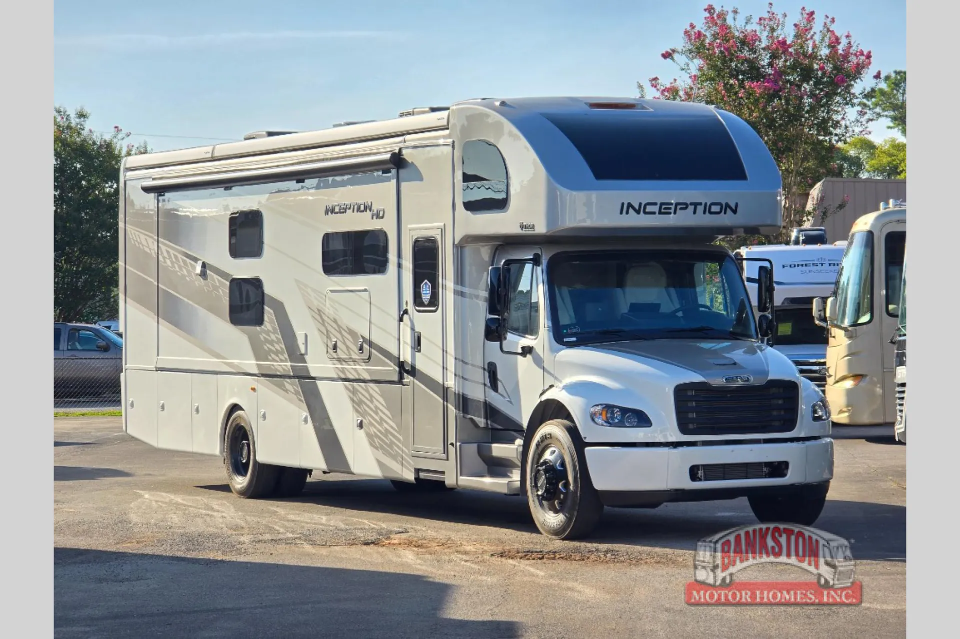 2027 Thor Motor Coach Inception HD 38XL - Photo 2