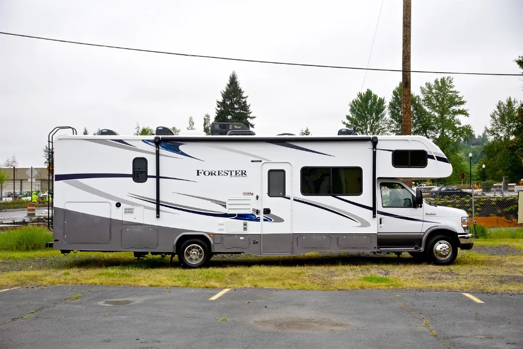 2019 Forest River Forester 3271S - Photo 4
