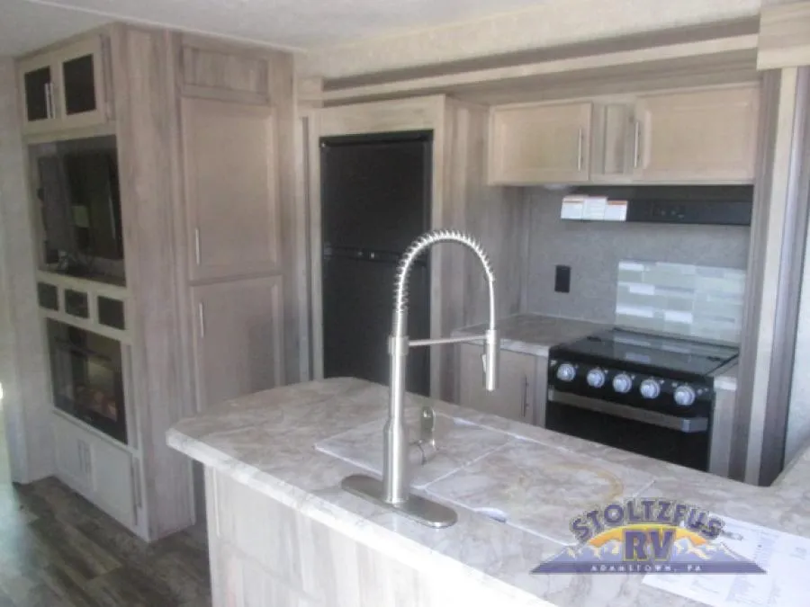 2020 Coachmen Catalina Legacy Edition 333BHTSCK - Photo 4