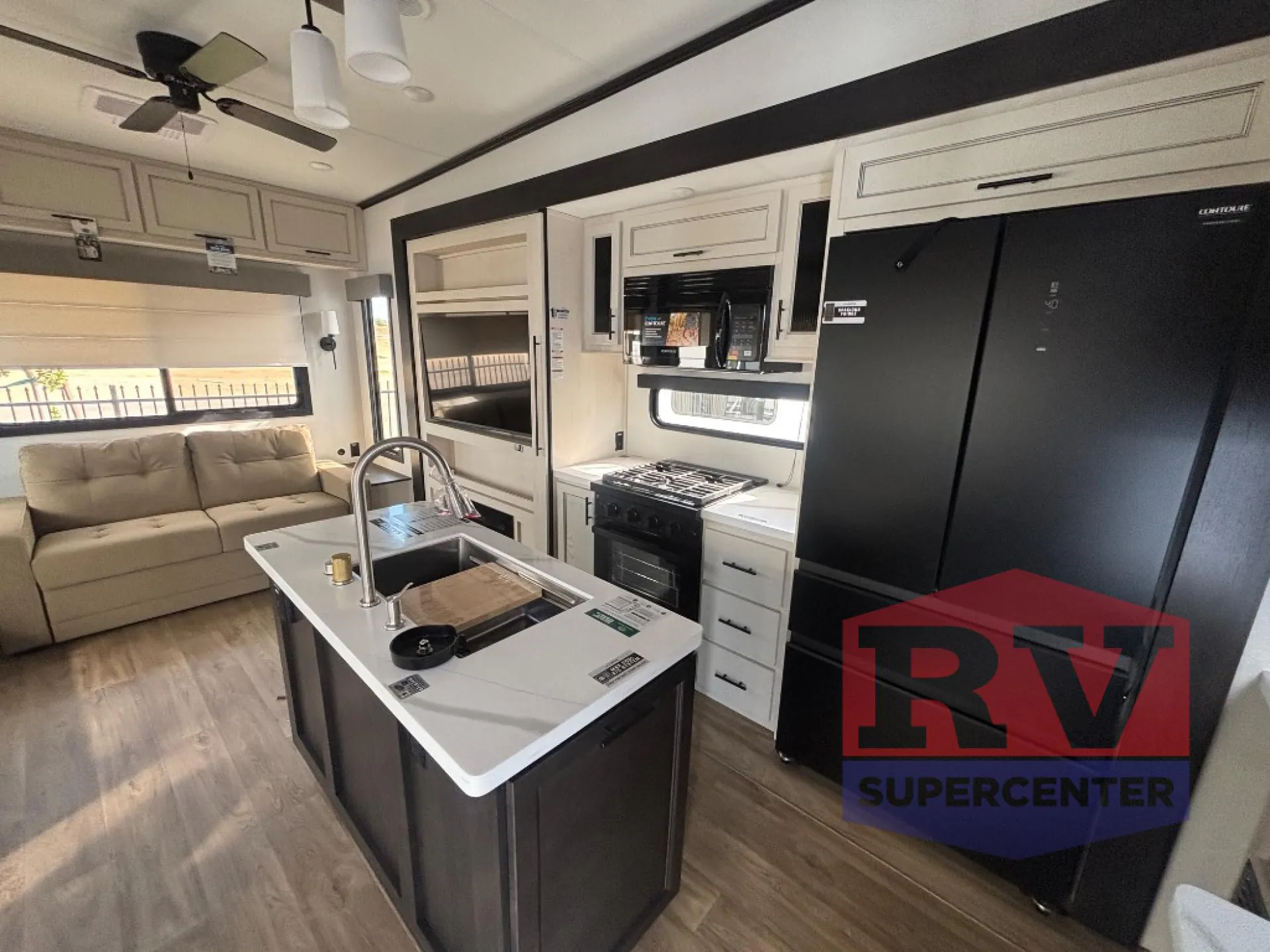 2027 Forest River Sabre 32RL — Photo 6