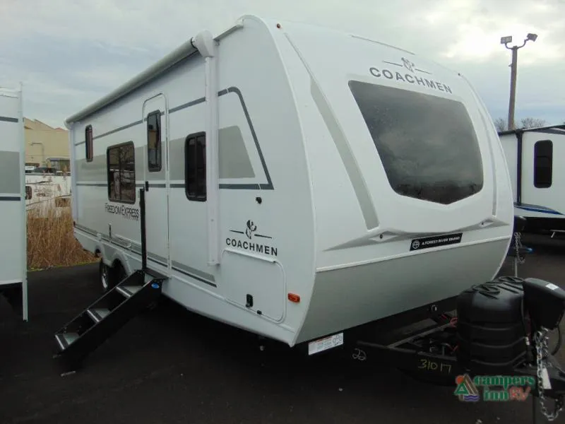 2025 Coachmen Freedom Express Ultra Lite 22MLS - Photo 2