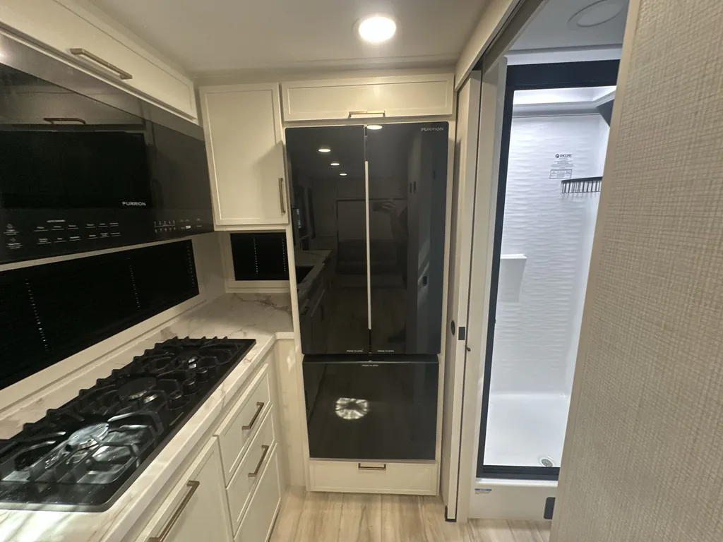 2026 Brinkley Model Ix 20X, Photos photo 3