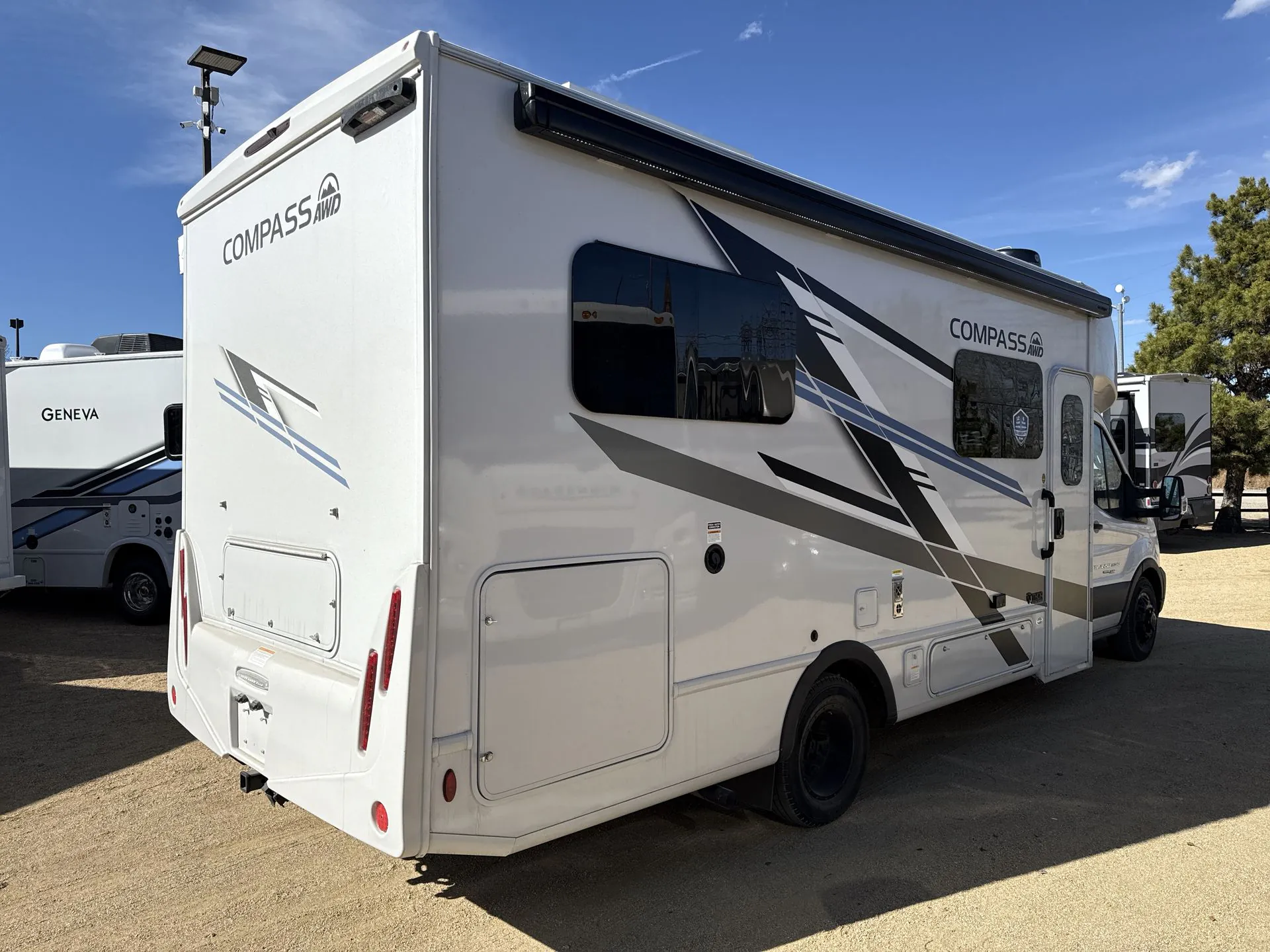 2026 Thor Motor Coach Compass AWD 24KB - Photo 4