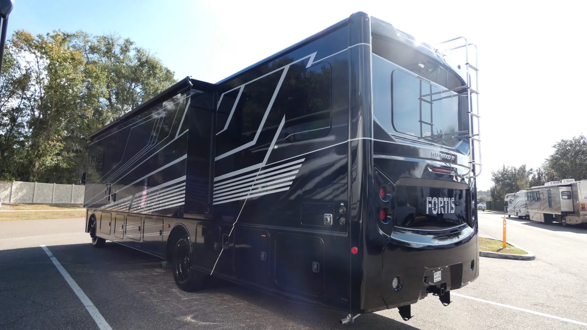 2026 Fleetwood Fortis 36Y - Photo 4