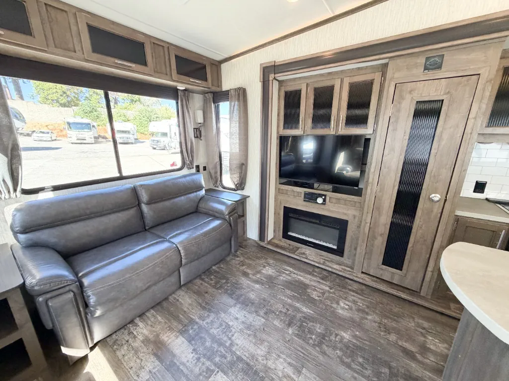 2019 Forest River Sabre 32DPT, Photos photo 19
