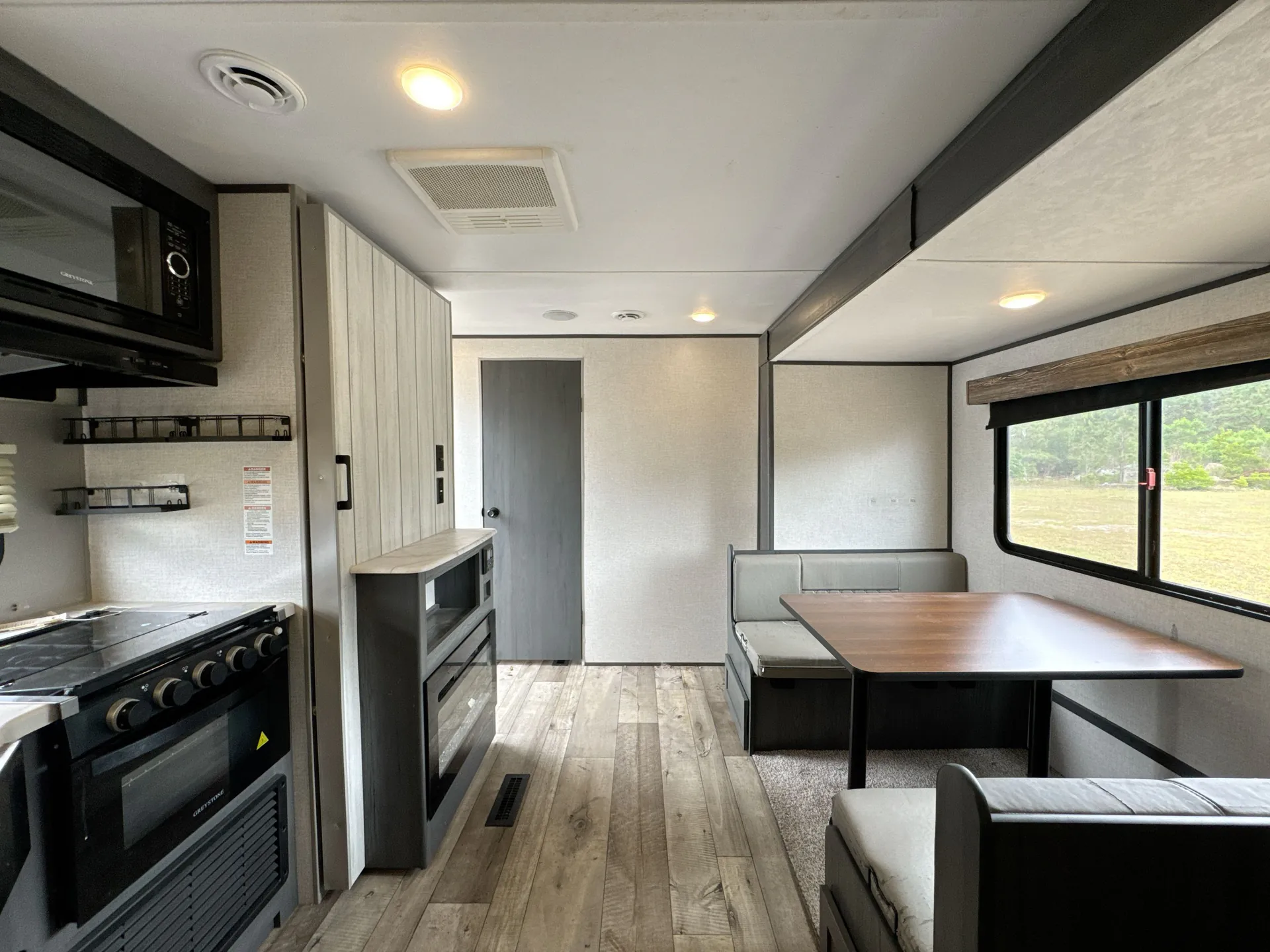 2022 Dutchmen Aspen Trail 2260RBS — living area main