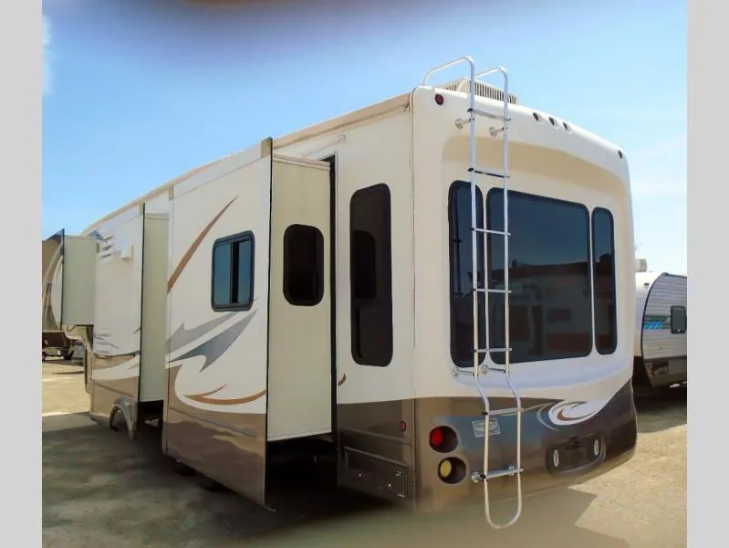 2006 Keystone RV Cambridge 358RLS - Photo 3