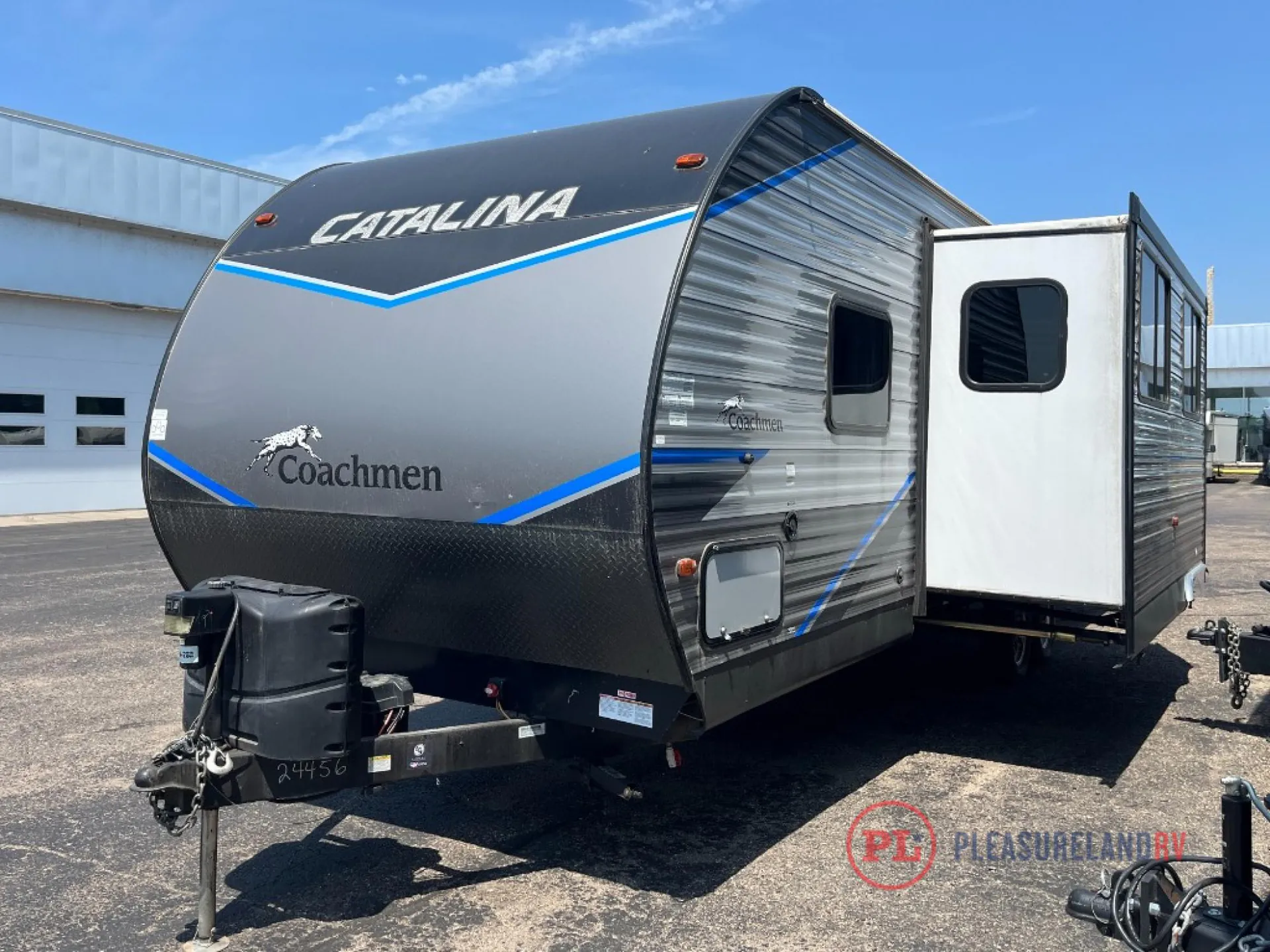 2022 Coachmen Catalina Legacy Edition 303QBCK - Photo 4