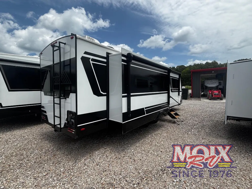 2025 Brinkley Model Z Air 285, Photos photo 6