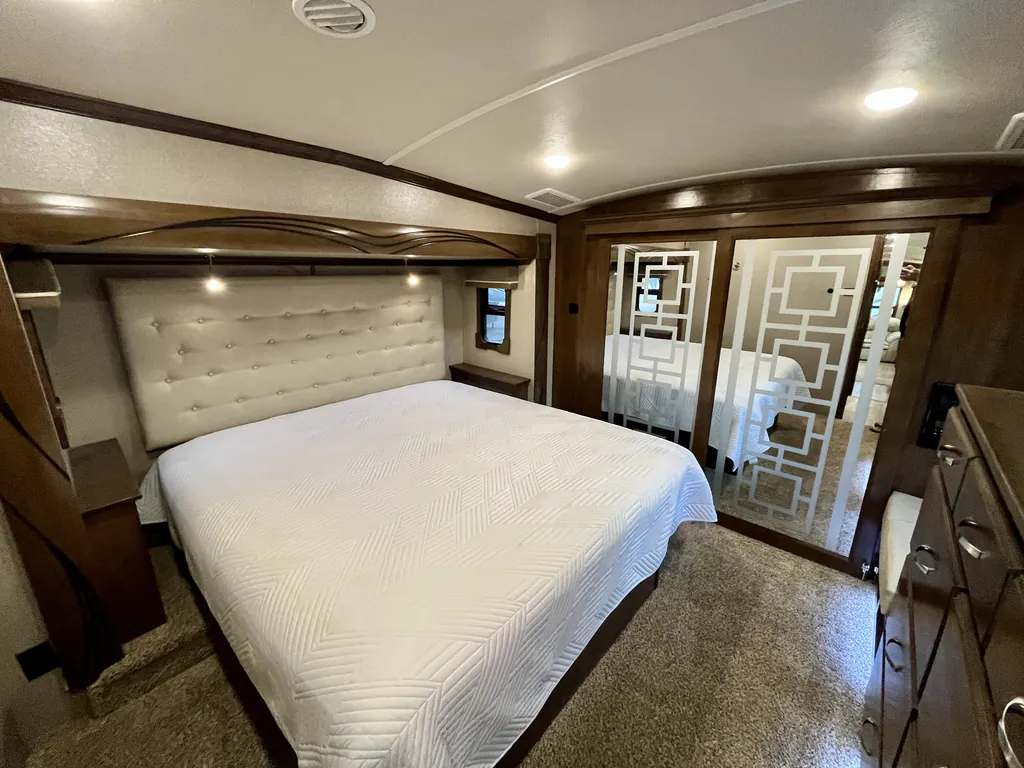 2017 Forest River Cedar Creek Champagne Edition 38EL, Photos photo 12