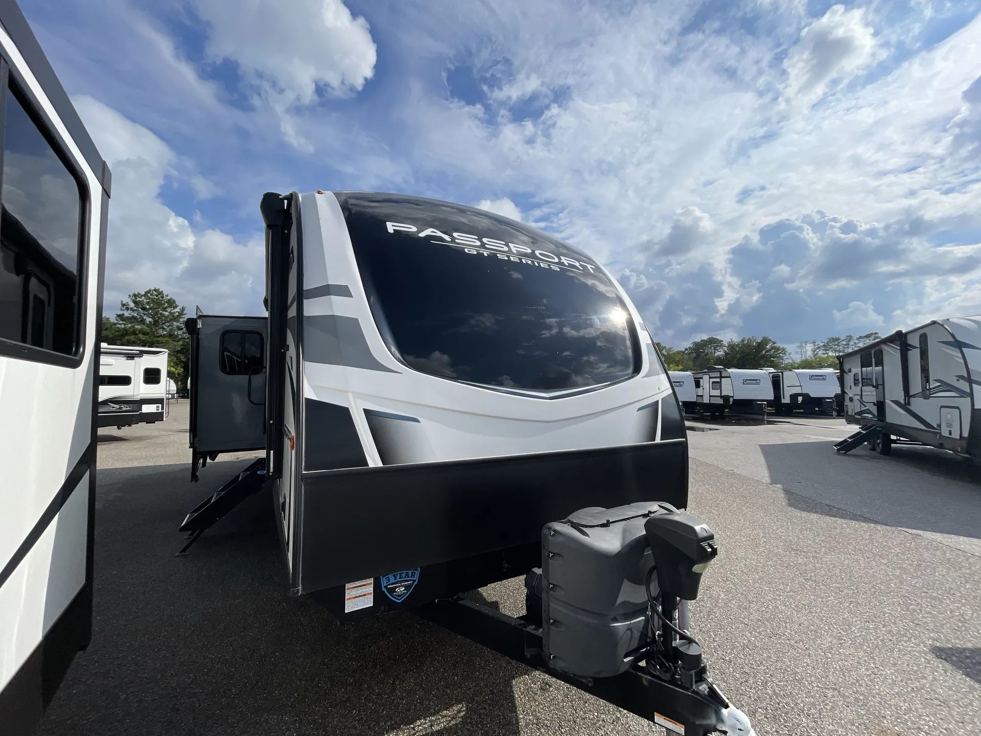 2021 Keystone Passport 2870RL - Photo 2