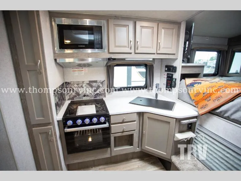 2027 Northwood Arctic Fox Camper 990 - Photo 4