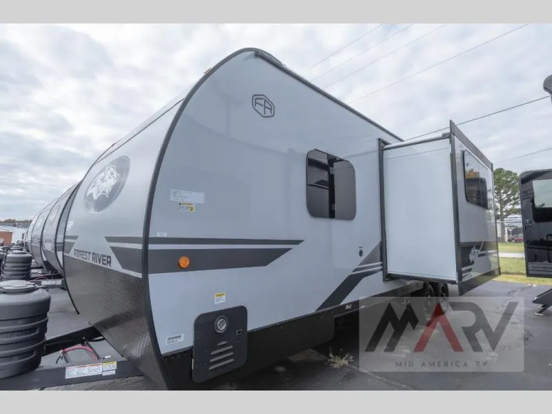 2026 Forest River Cherokee Grey Wolf Black Label 23DBHBL - Photo 3