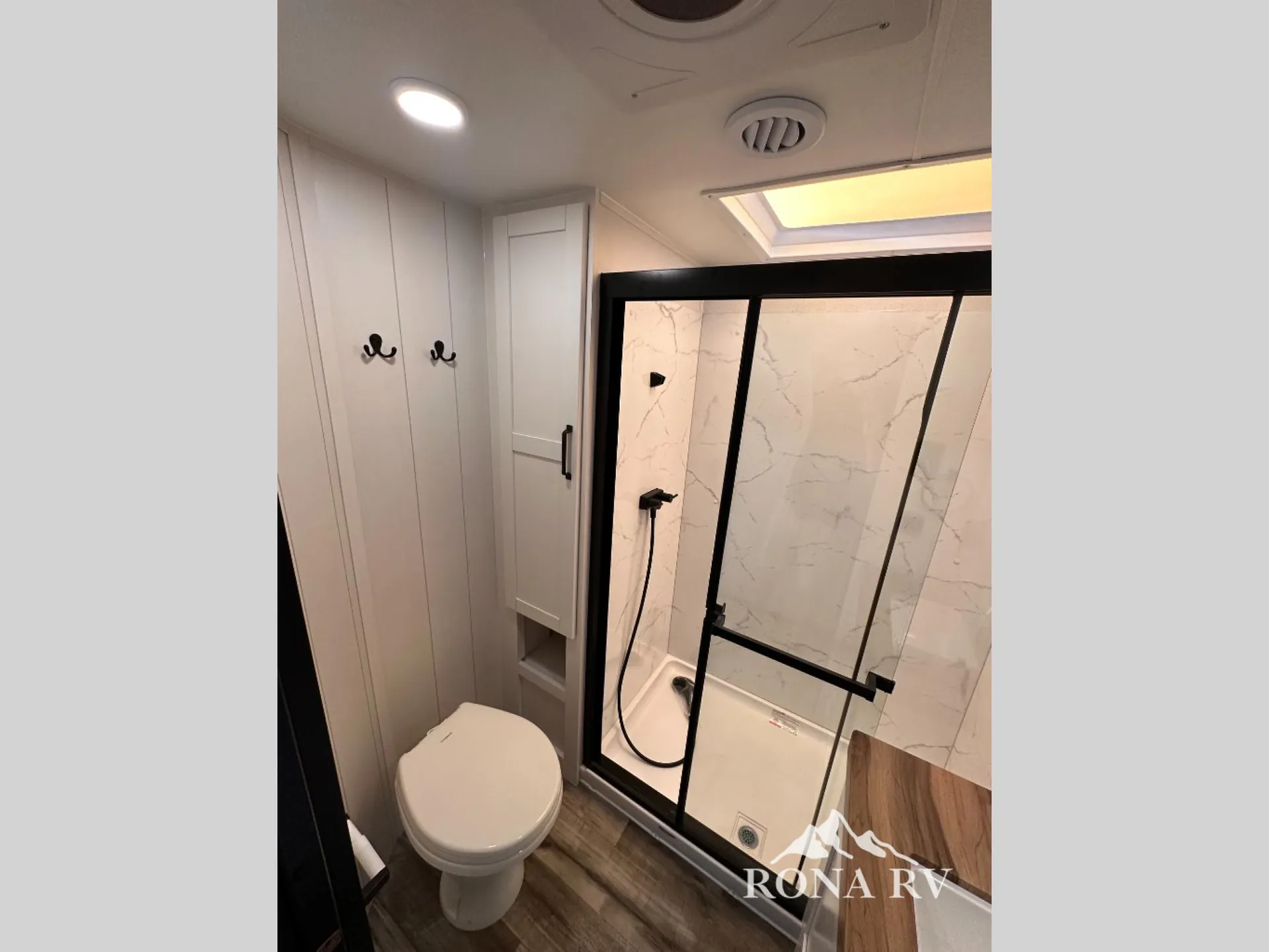 2027 Highland Ridge Roamer 35MRQS - Photo 4