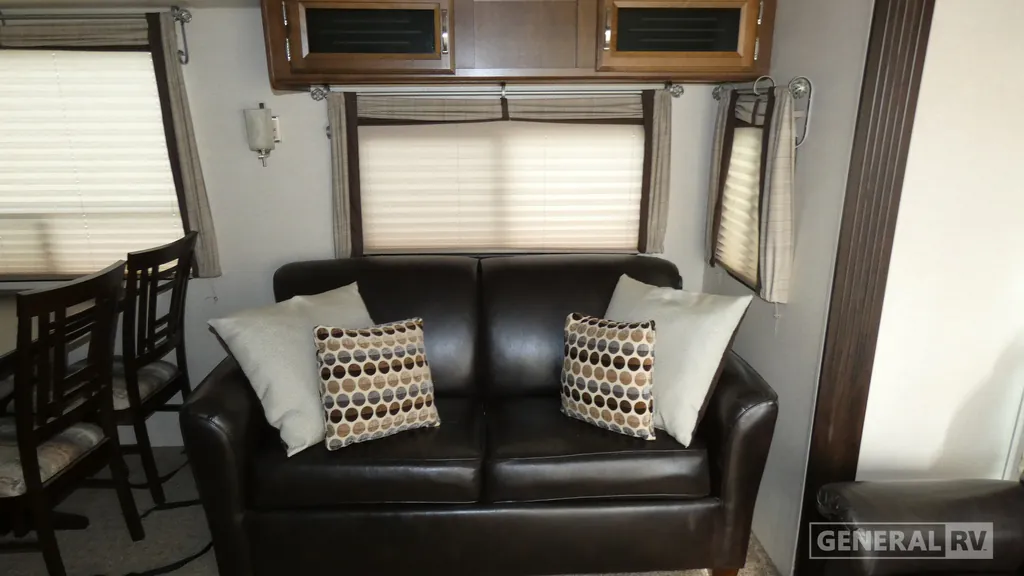 2018 Forest River Wildwood DLX 353FLFB, Photos photo 9
