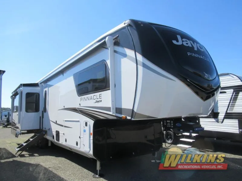 2026 Jayco Pinnacle 38SSWS - Photo 2