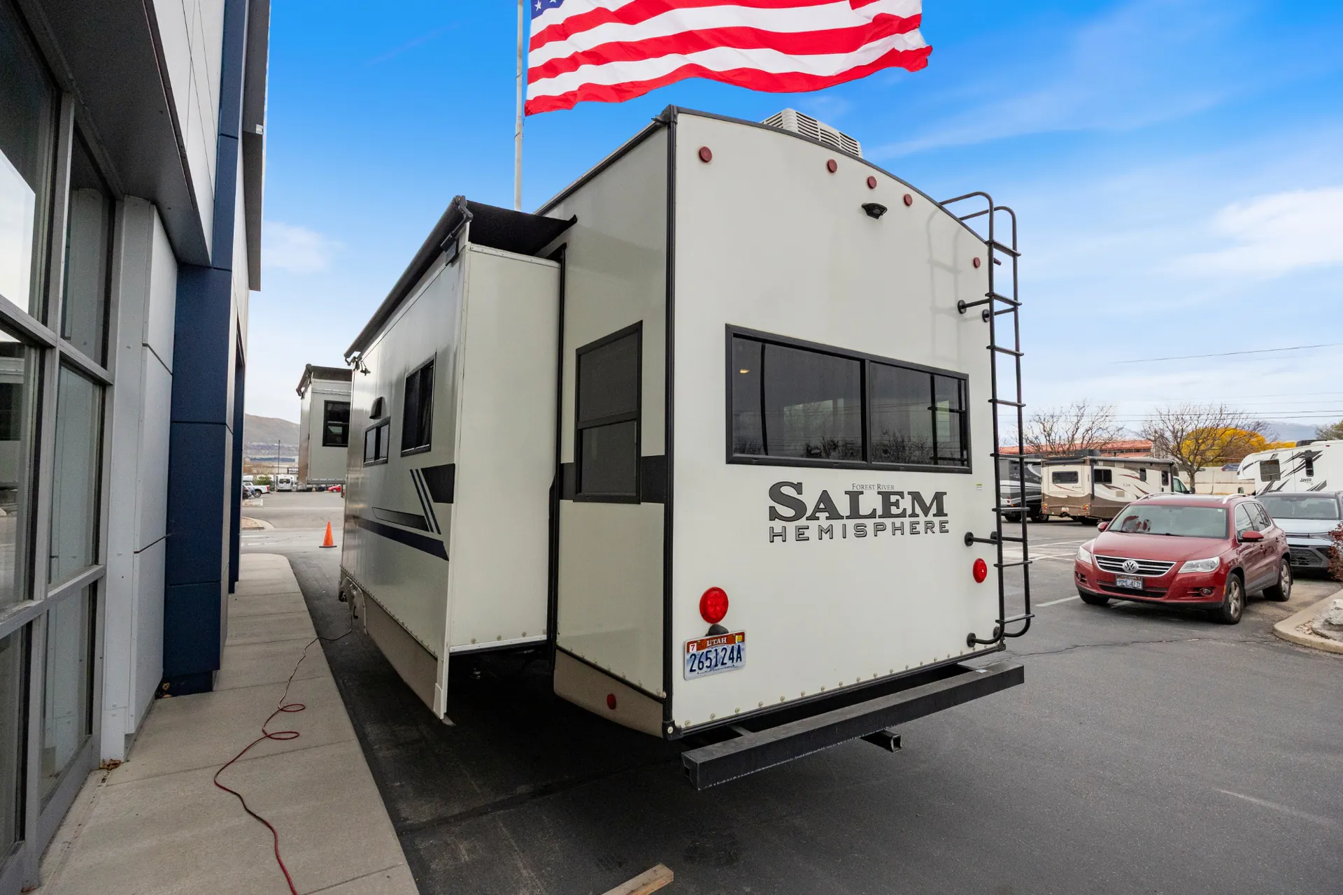 2024 Forest River Salem Hemisphere 325RL - Photo 4