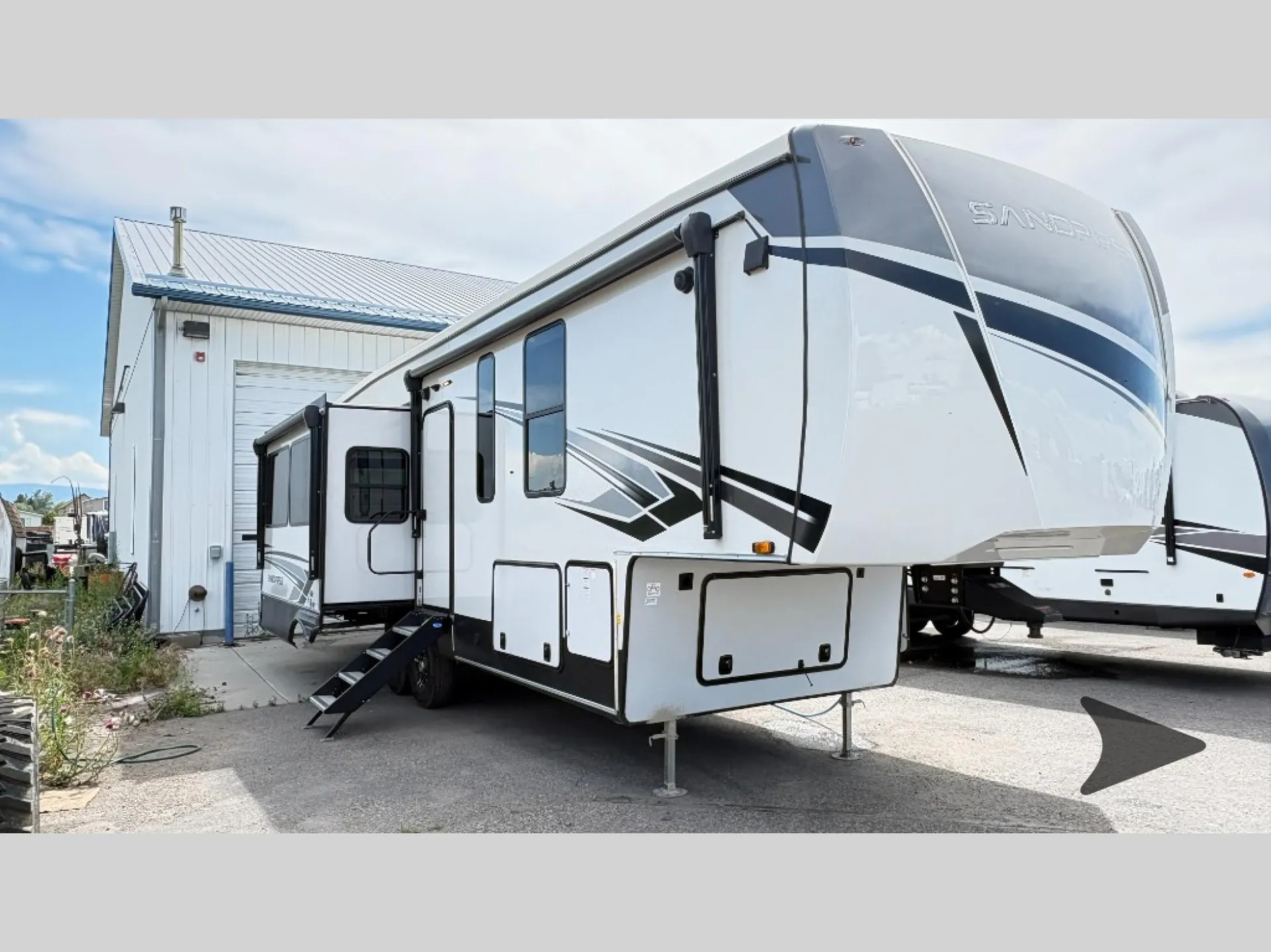 2024 Forest River Sandpiper 3370RLS - Photo 2