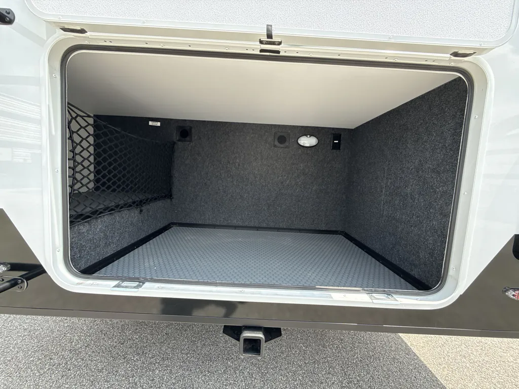 2026 Brinkley Model I 294, Photos photo 7