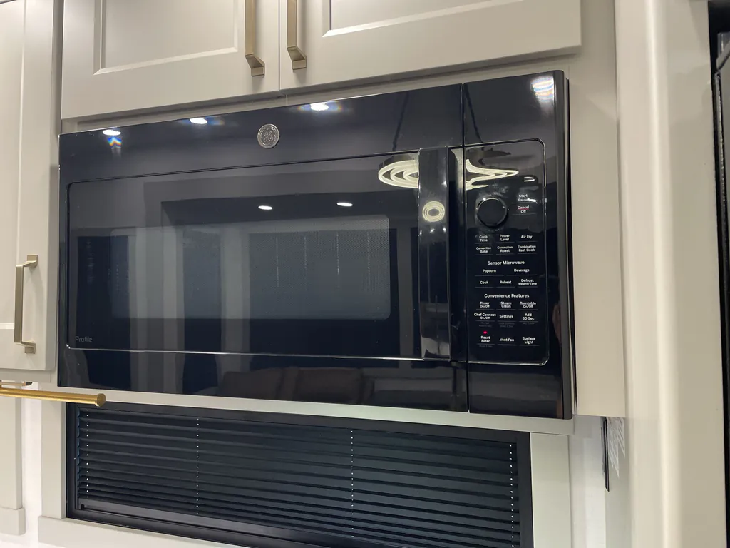 2025 Brinkley Model G 4100, Photos photo 36