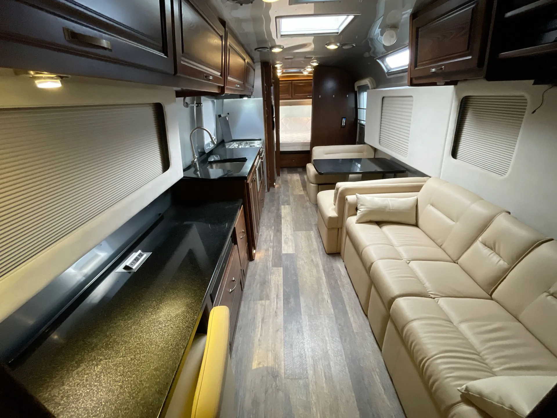 2018 airstream Classic 33FB — fridge