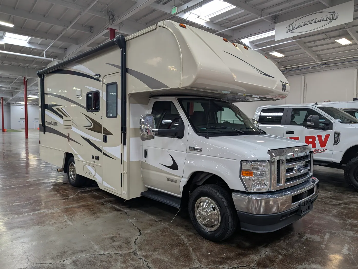 2022 Winnebago Minnie Winnie 22M - Photo 2