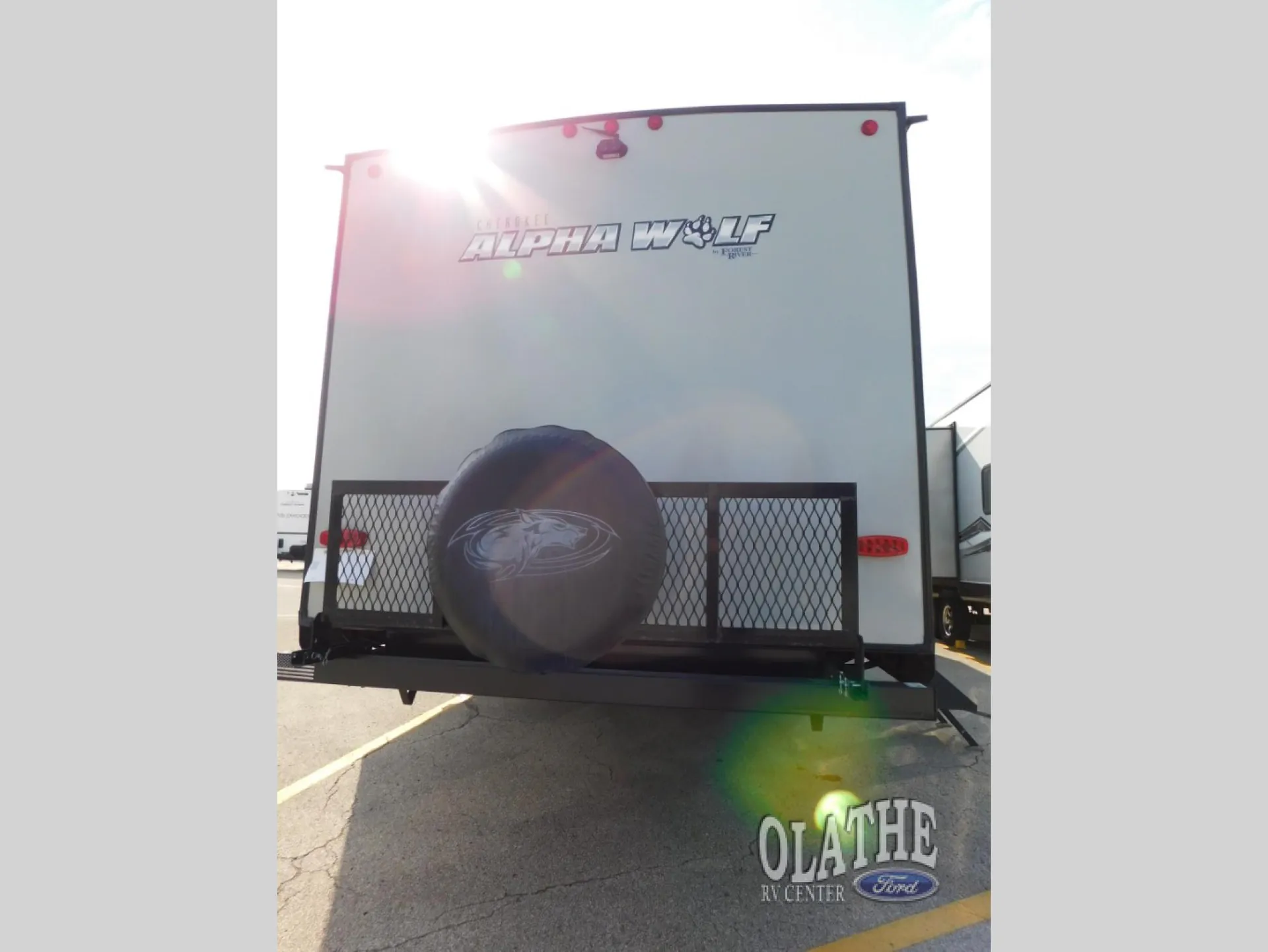 2021 Forest River Cherokee Alpha Wolf 30DBH-L - Photo 4