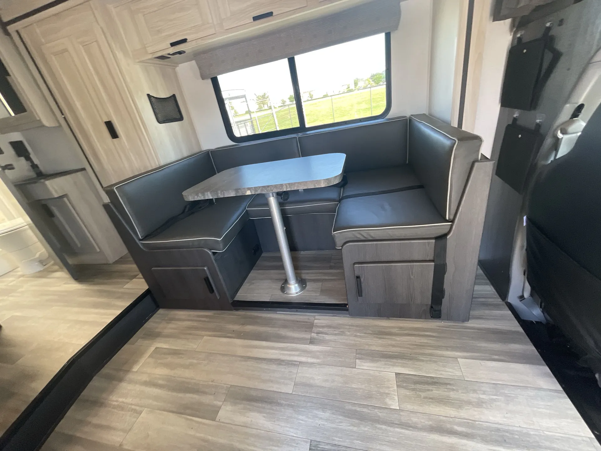 2024 Forest River Sunseeker Le 2150SF — living area main