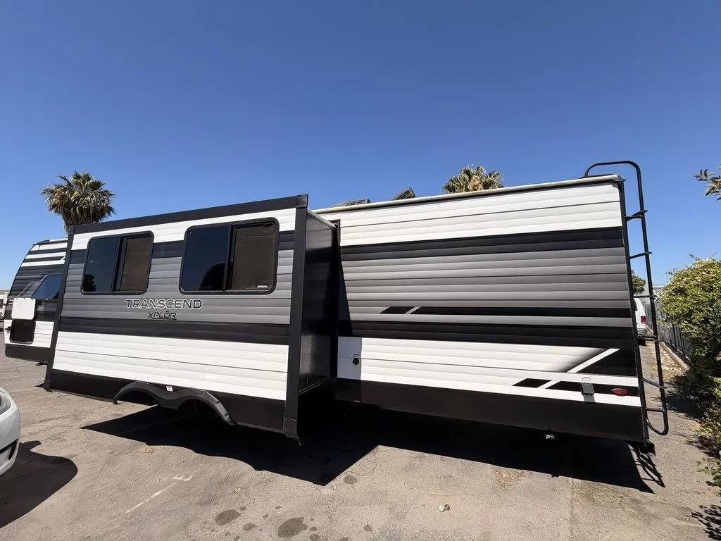 2023 Grand Design Transcend Xplor 321BH - Photo 4