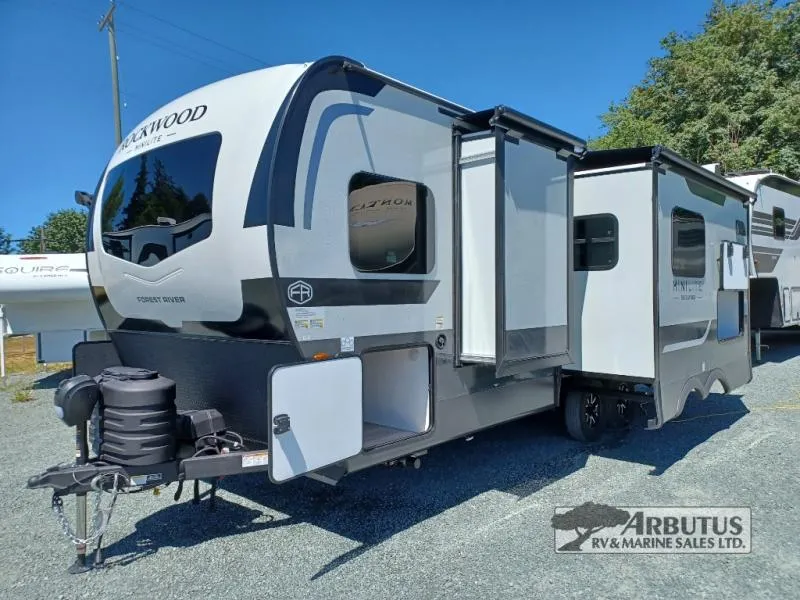 2027 Forest River Rockwood Mini Lite 2522FB - Photo 2