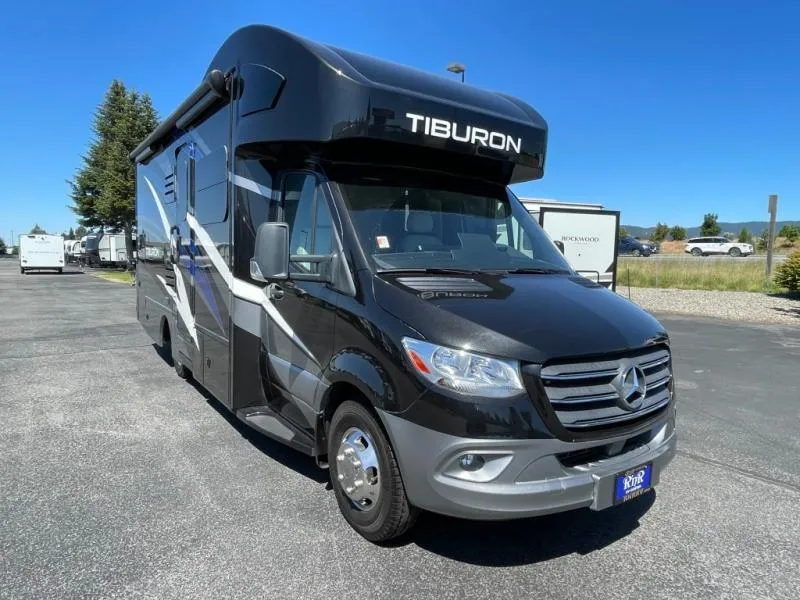 2022 Thor Motor Coach Tiburon 24RW - Photo 2